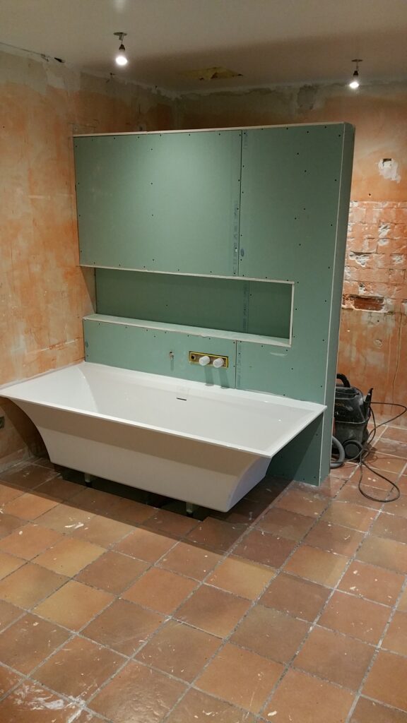 Création De Cloison Et Pose Baignoire